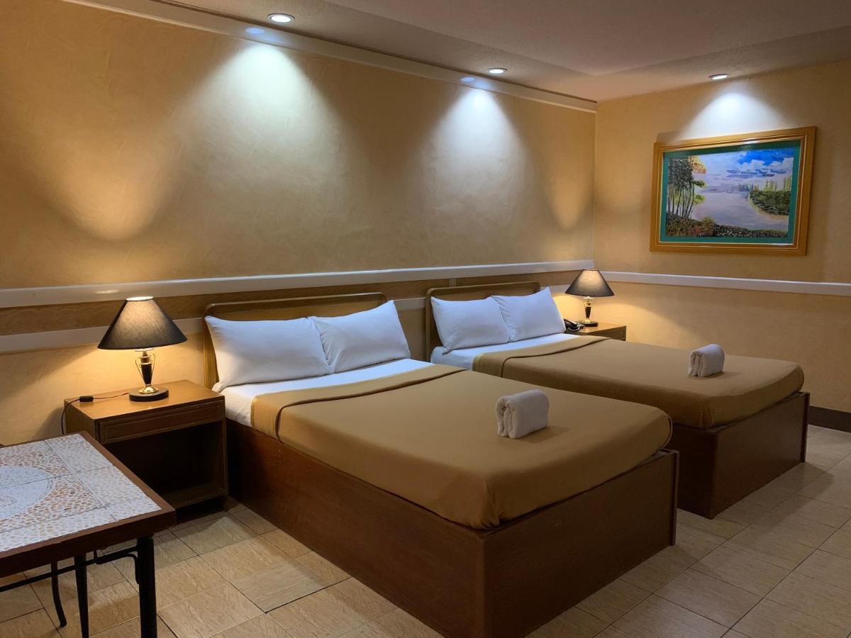 La Maja Rica Hotel Tarlac City Exterior photo